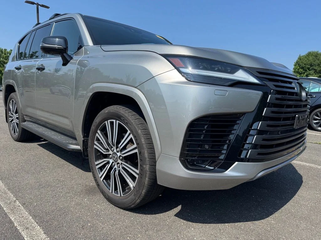 2024 Lexus LX 600 600 Luxury's photo