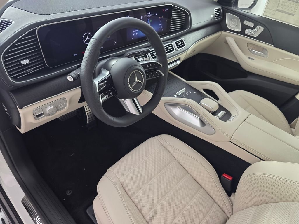 New 2026 Polar White Mercedes-Benz GLS 450 image 7
