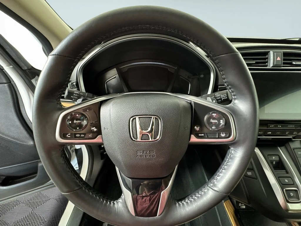Certified Used 2022 White Honda Touring image 29