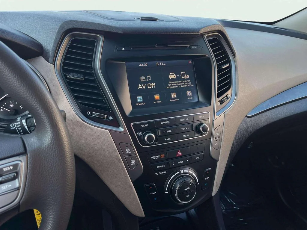 Used 2017 Marlin Blue Hyundai 2.4 Base image 9