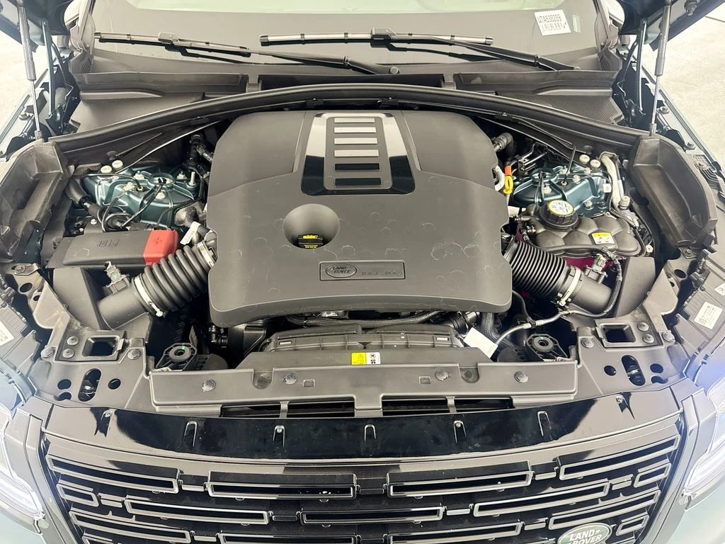 New 2026 Giola Green Land Rover Belgravia Edition image 31
