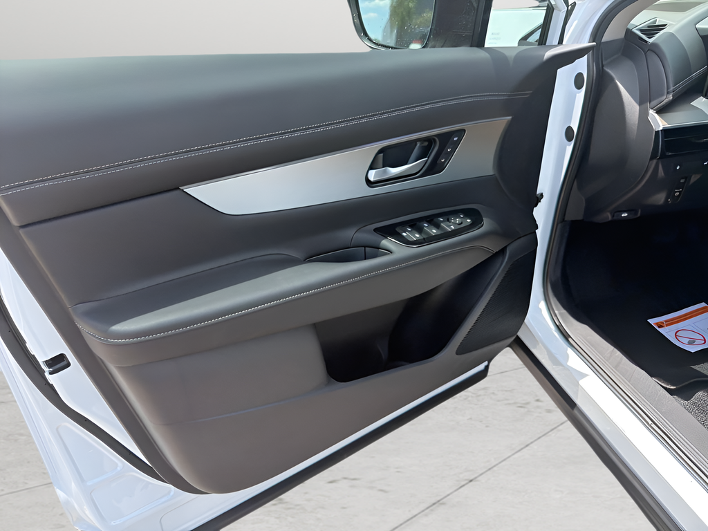 New 2026 White Nissan SL image 15