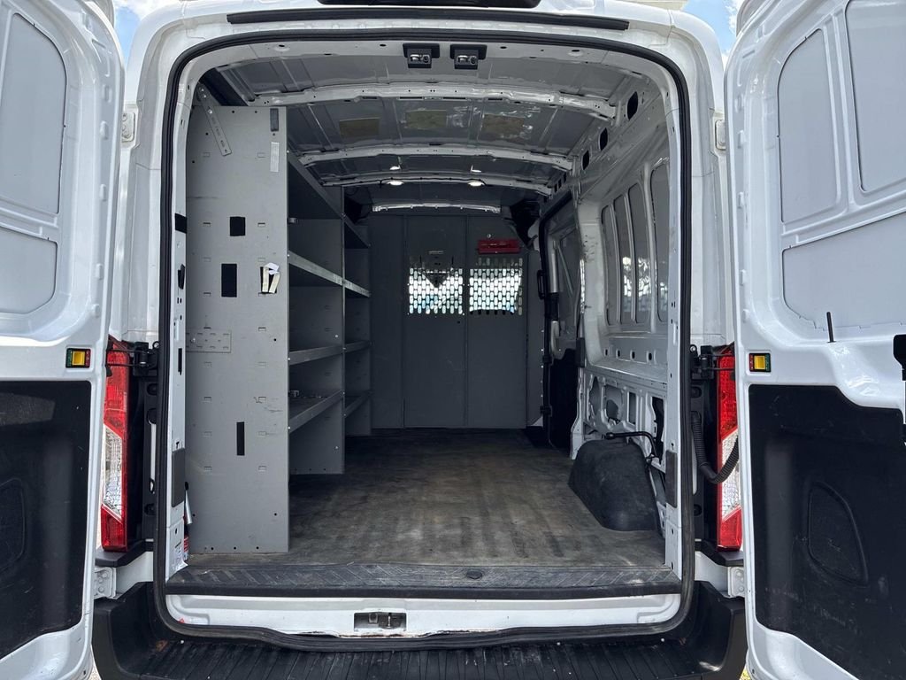 Used 2023 White Ford Base image 15