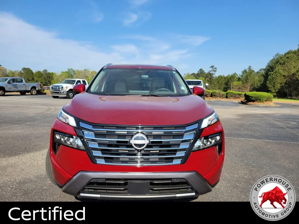 Used 2024 Red Nissan SL image 10