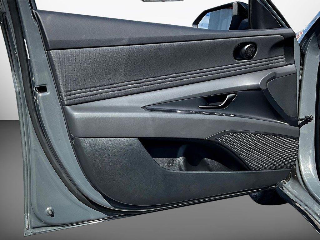 New 2026 Gray Hyundai SEL Sport Plus image 18