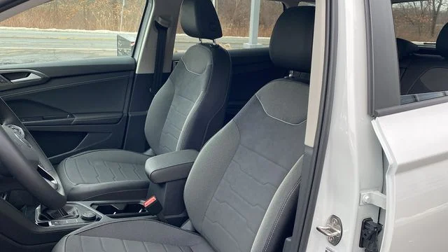 2026 Volkswagen Taos SE Black - Photo 13