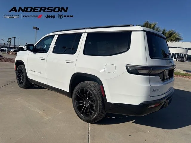 New 2026 White Jeep Summit Obsidian image 3