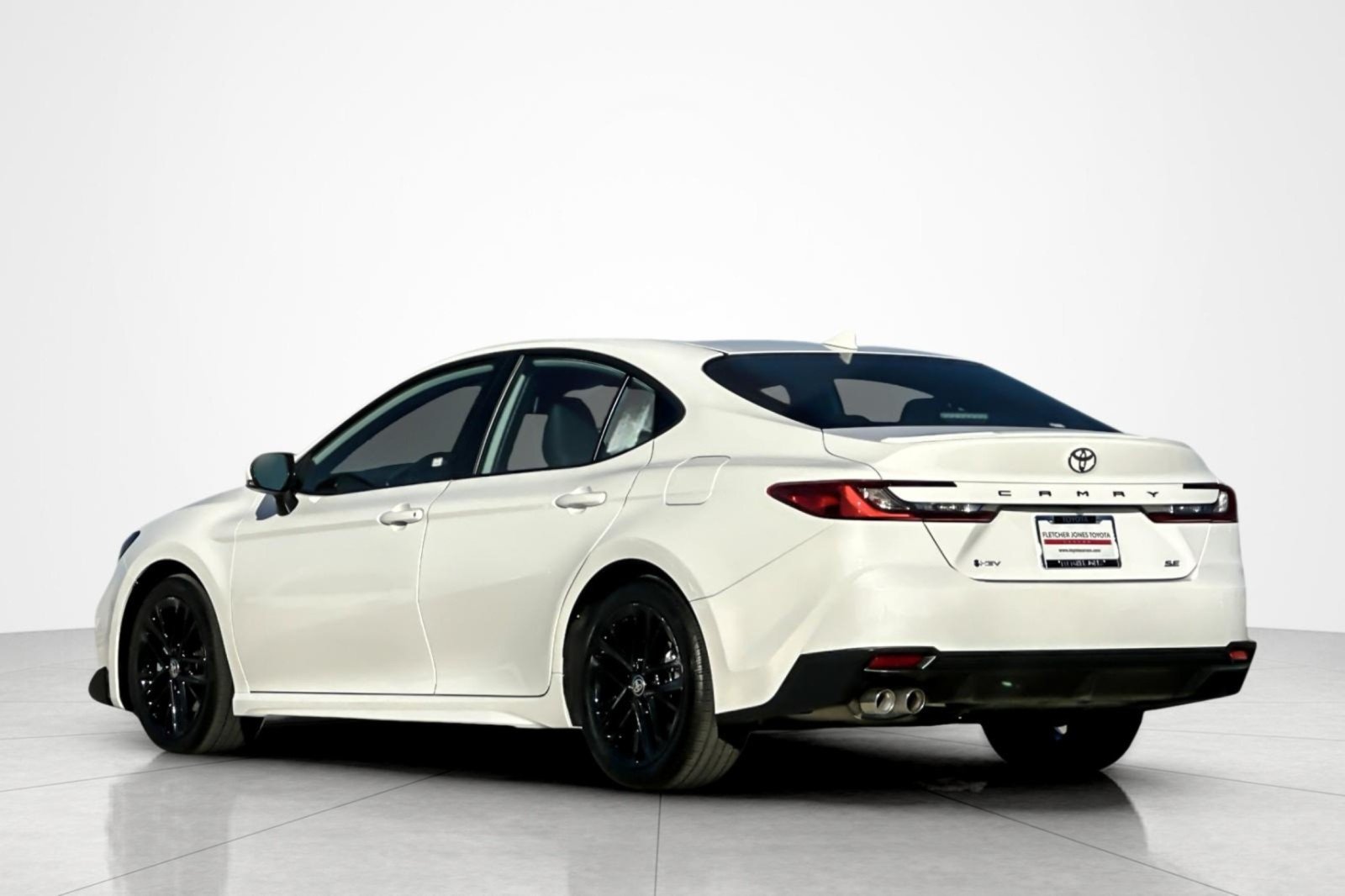 Certified Used 2026 Ice Cap Toyota SE image 3