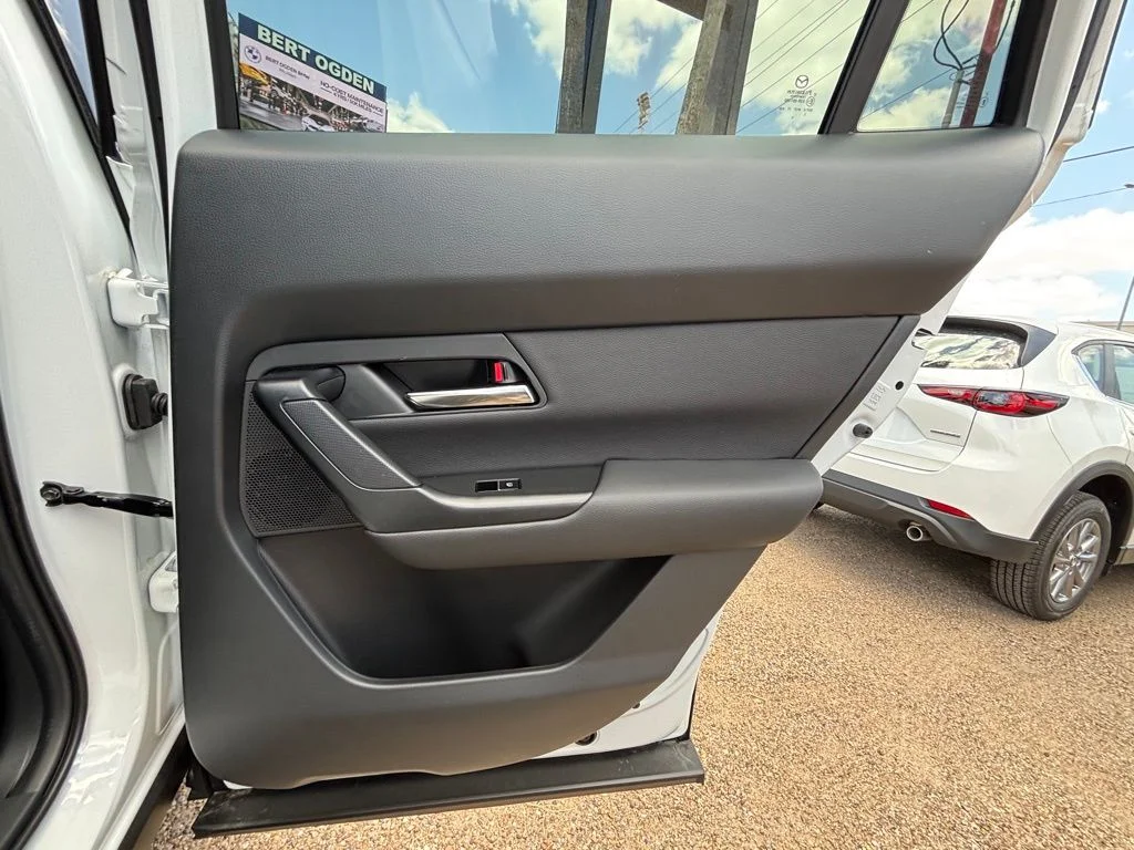 2025 Mazda CX-50 Premium Plus - Photo 18