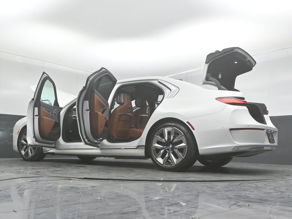 2023 BMW I7 - Image 49