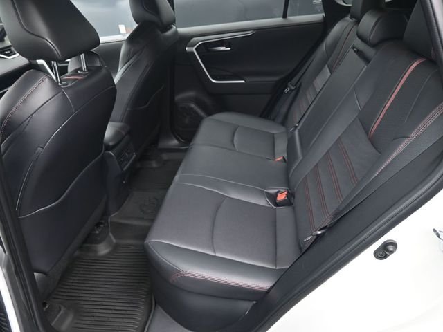 2021 Toyota RAV4 XSE - Photo 19