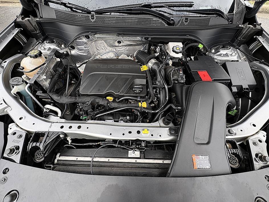 Used 2024 Sterling Gray Metallic Chevrolet LT image 27