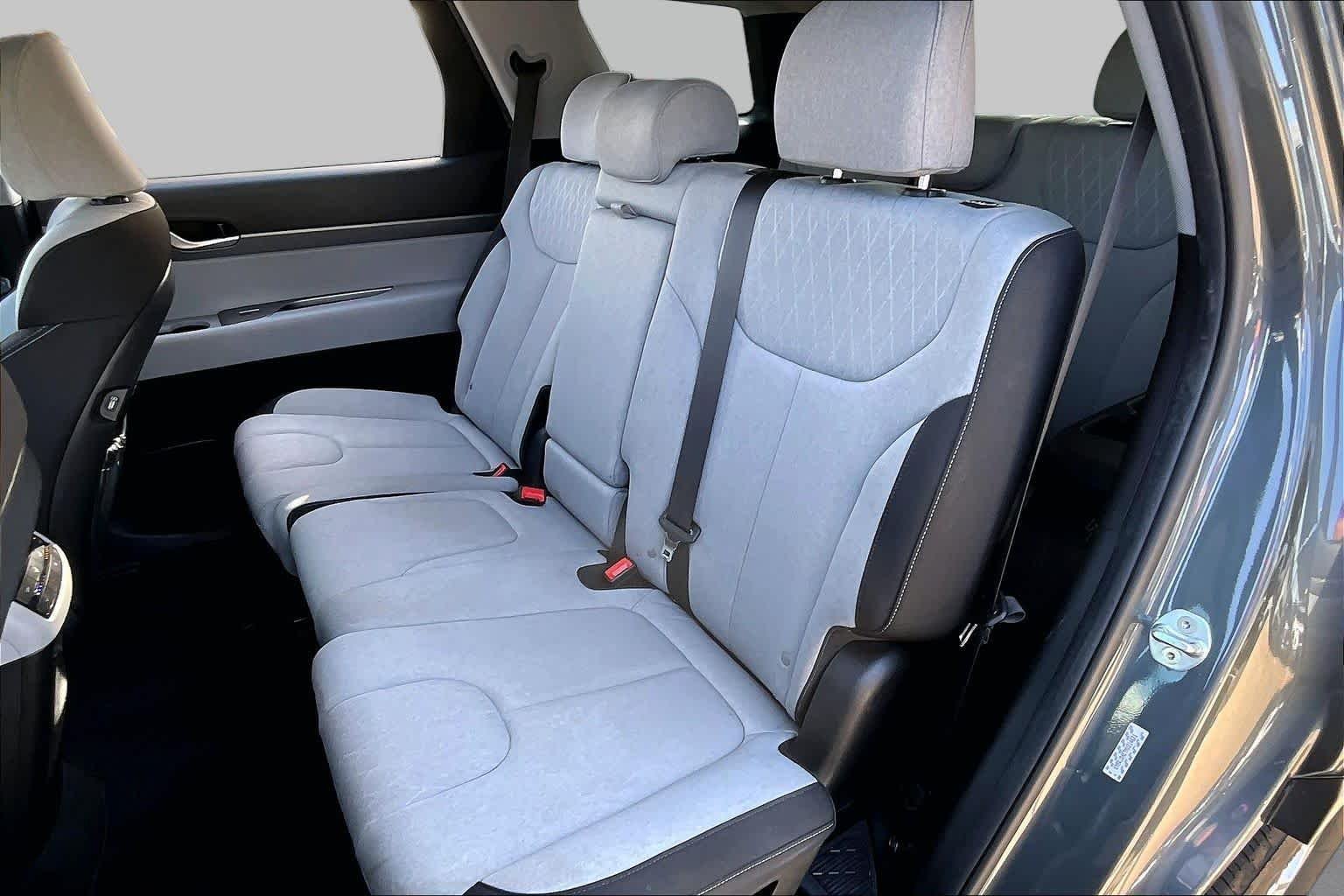 Used 2021 Steel Graphite Hyundai SE image 18