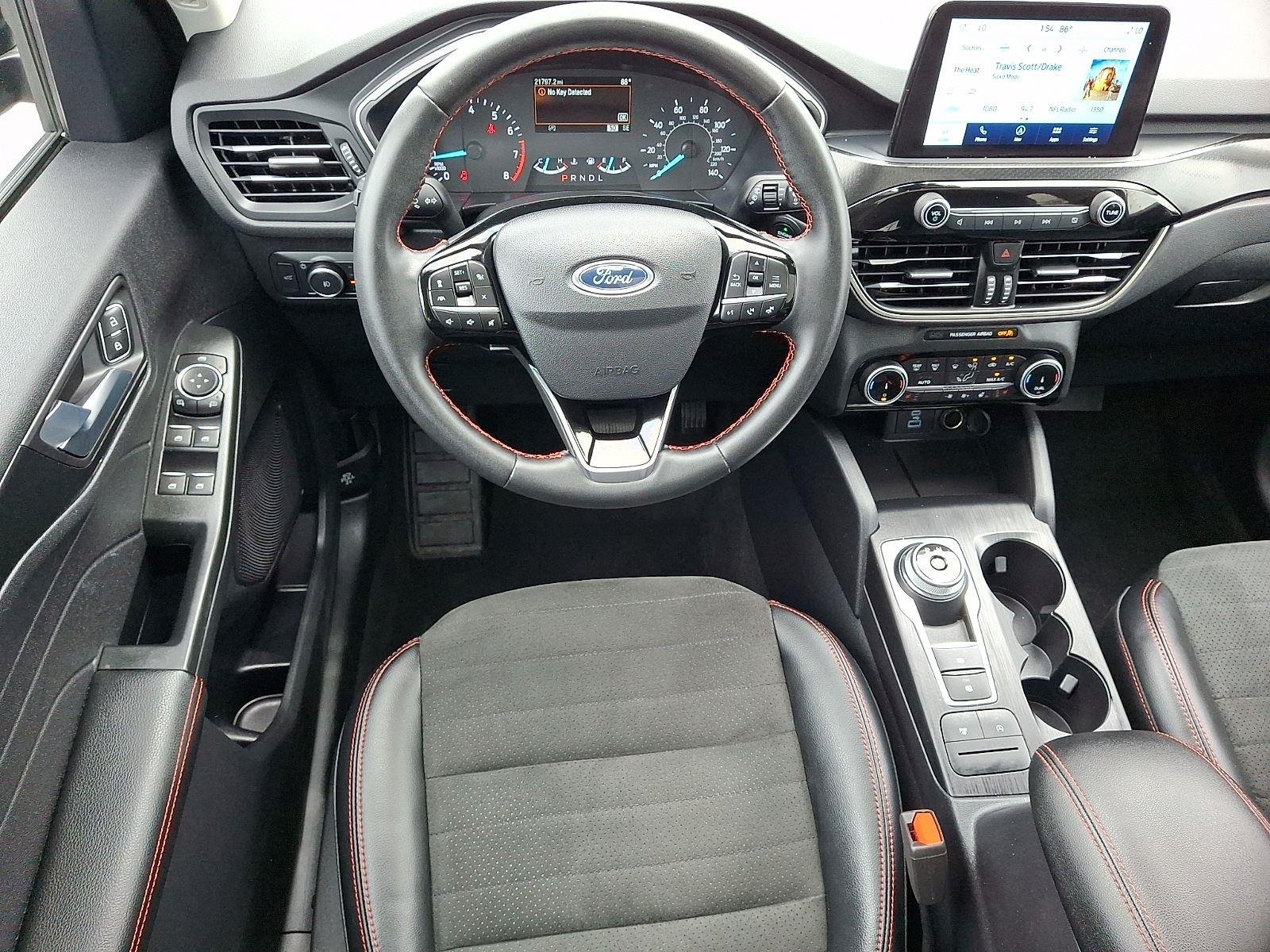 Certified Used 2022 Agate Black Ford SEL image 11