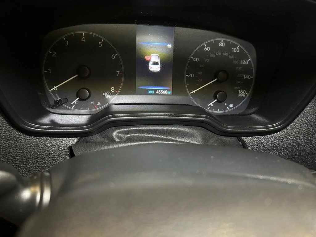 Used 2024 Classic Silver Toyota LE image 22