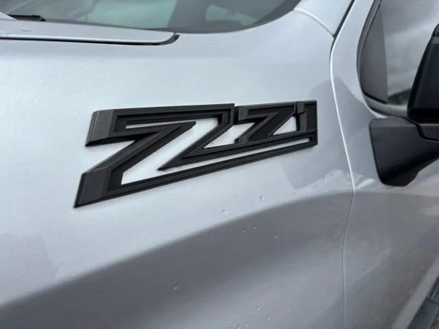 Used 2022 Silver Ice Metallic Chevrolet LT Trail Boss image 11
