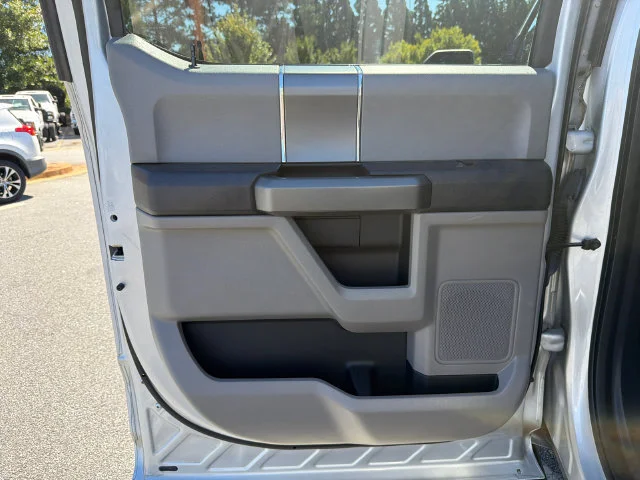 Used 2018 Silver Ford XLT image 21