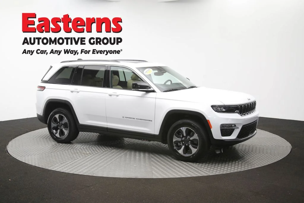 Used 2024 White Jeep 4xe image 51