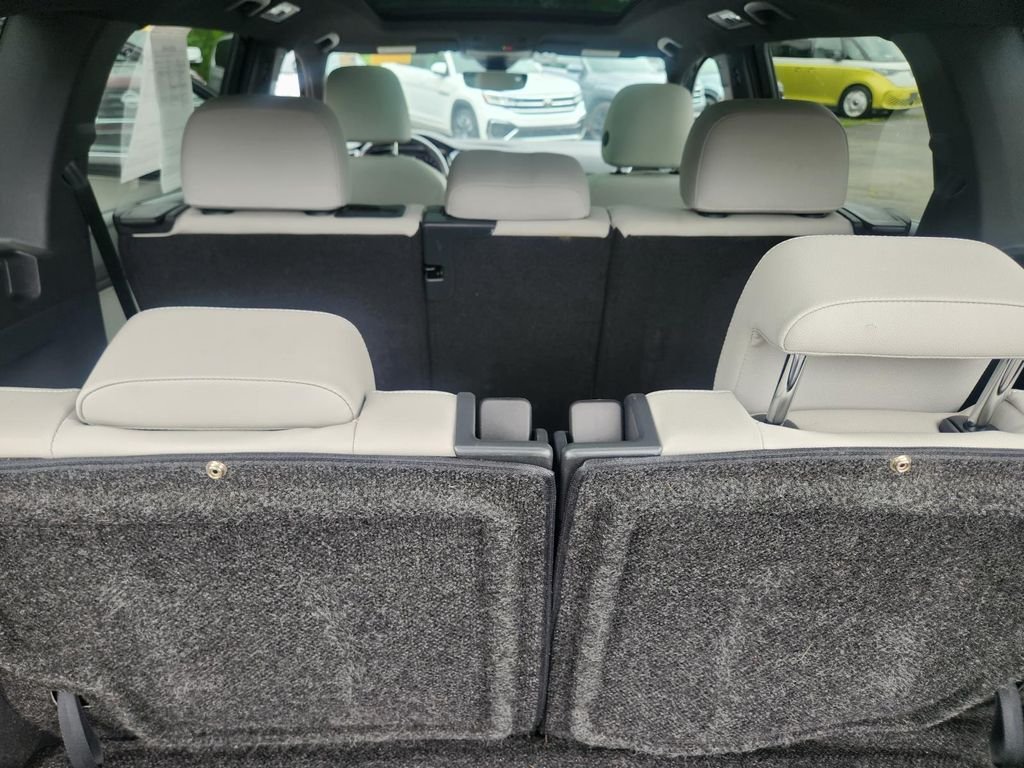 2021 Volkswagen Tiguan SEL Premium R-Line - Photo 23