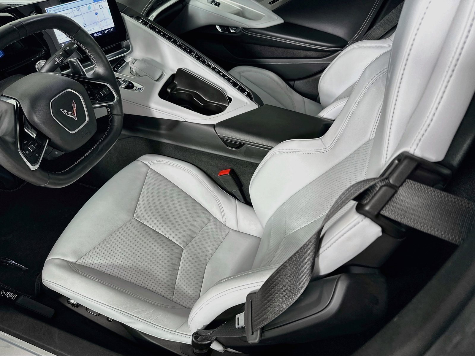 Used 2021 Silver Chevrolet Stingray image 24