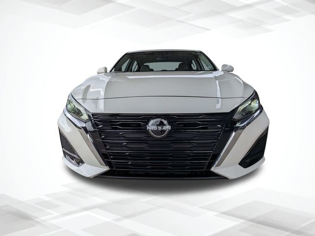 Used 2023 White Nissan 2.5 SV image 8