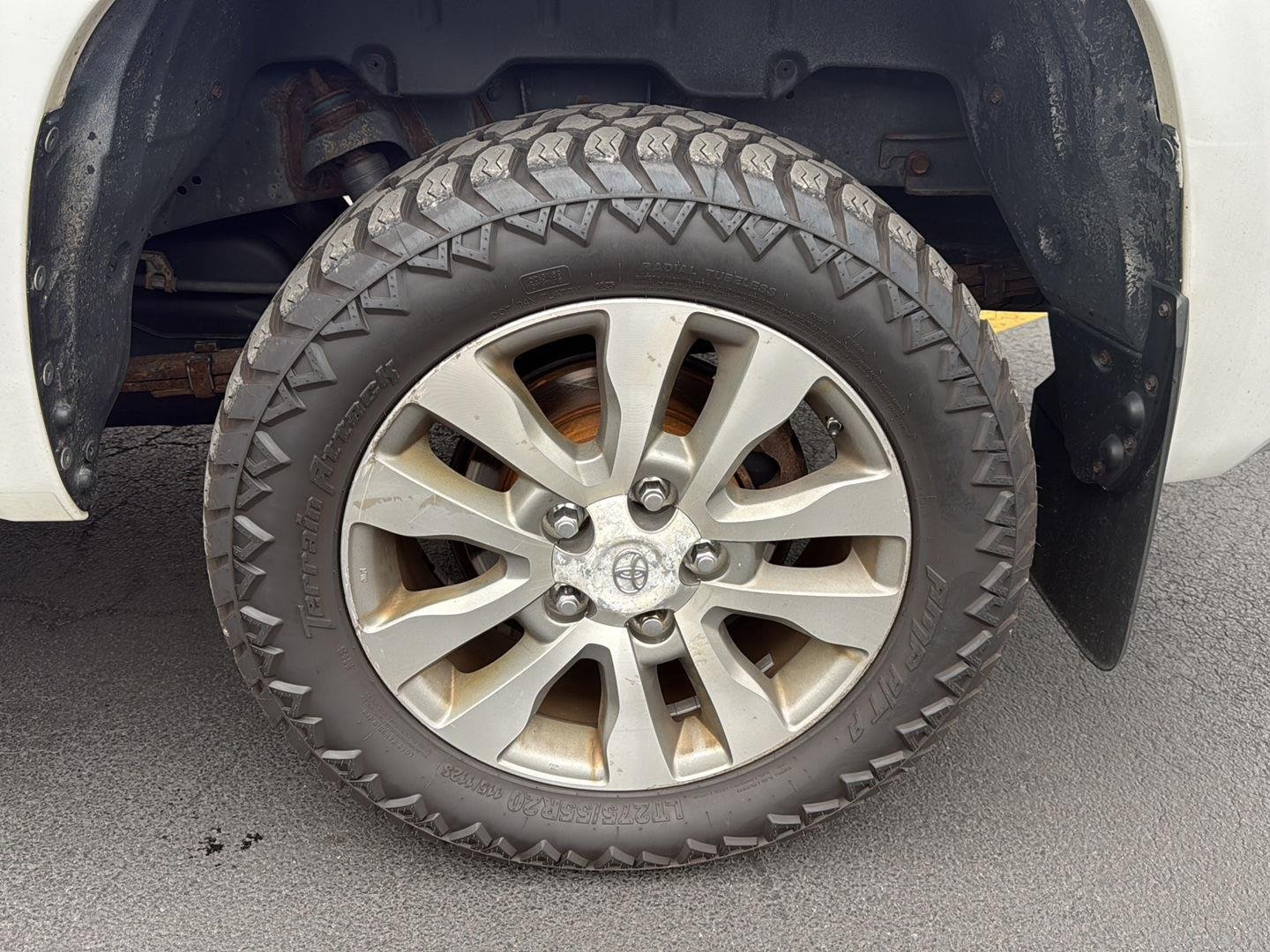 Used 2016 Super White Toyota LTD image 9