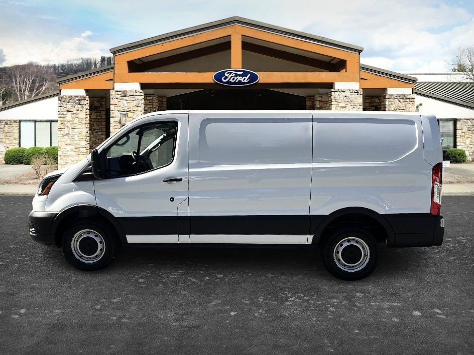 New 2024 Oxford White Ford Cargo Van image 7