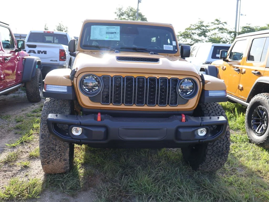 New 2026 Goldilocks Exterior Paint Jeep Rubicon image 7