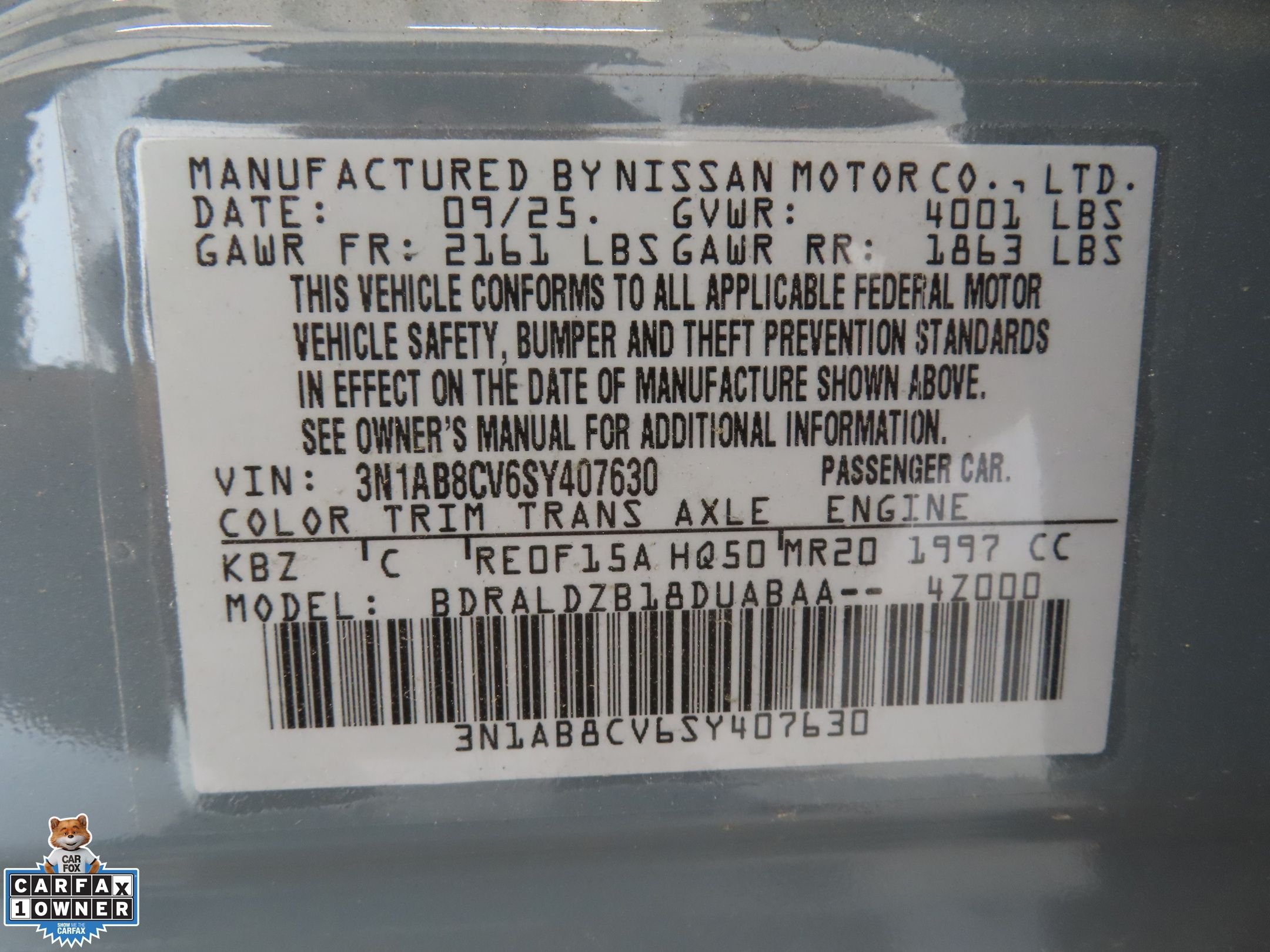 Used 2025 Gray Nissan SV image 27