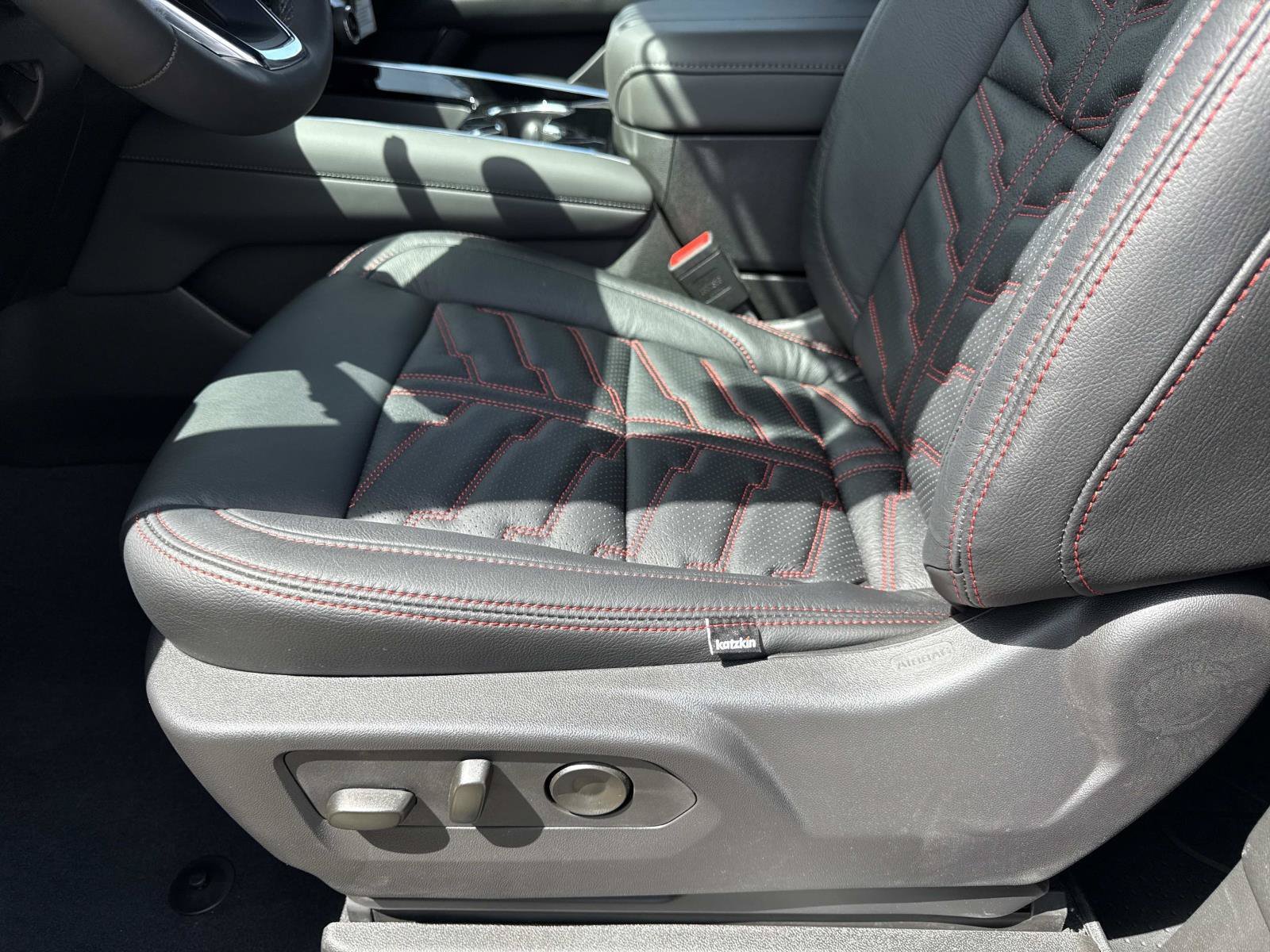 2026 Chevrolet Tahoe Z71 - Photo 21