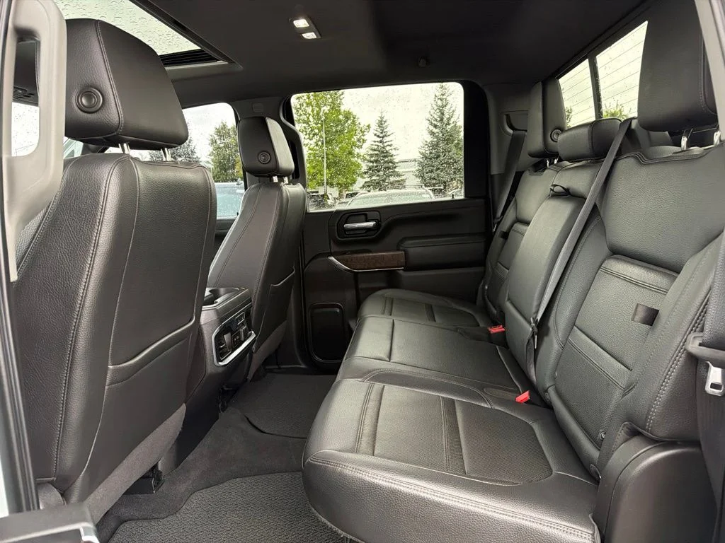 Used 2020 White GMC Denali image 19