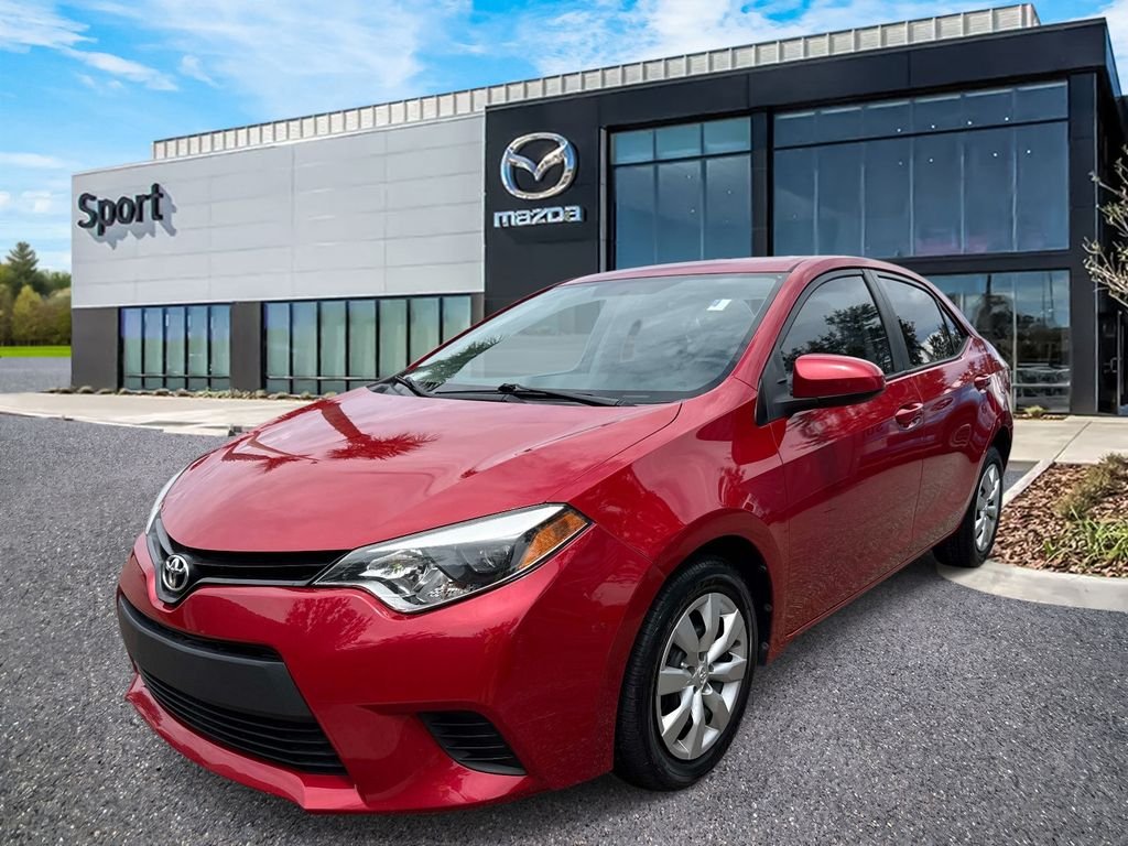 Used 2014 Red Toyota LE image 7