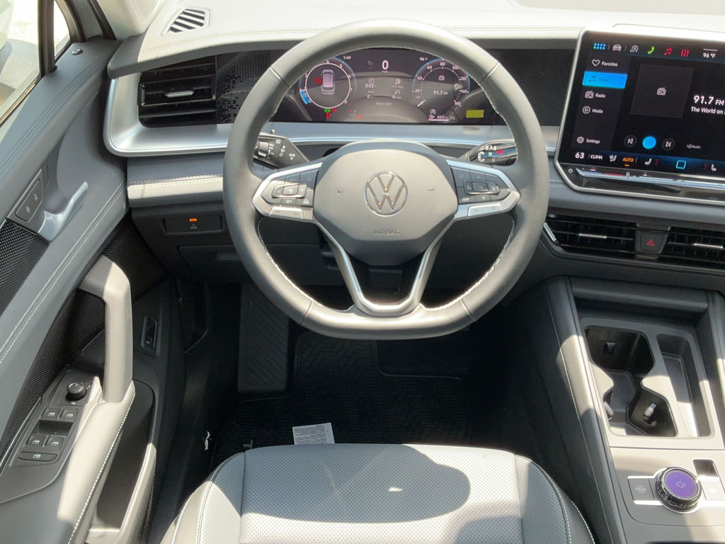 New 2026 White/off-white Volkswagen 2.0T SE image 13