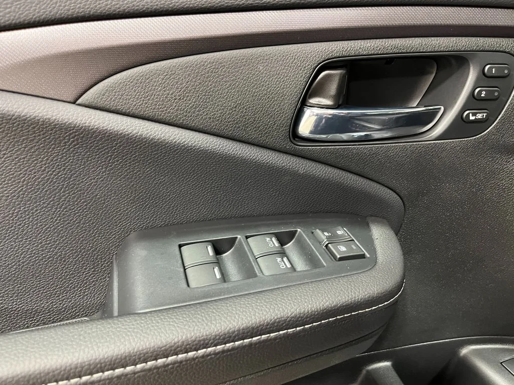 New 2026 Crystal Black Pearl Honda RTL image 16