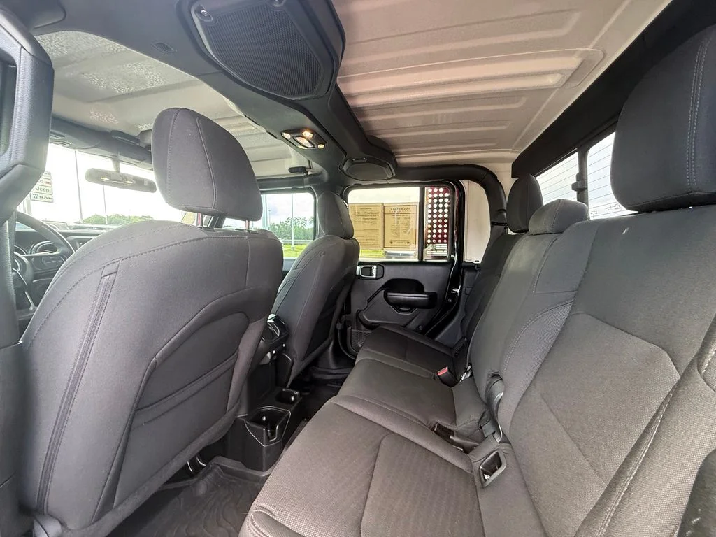 Used 2022 Black Jeep Sport image 21