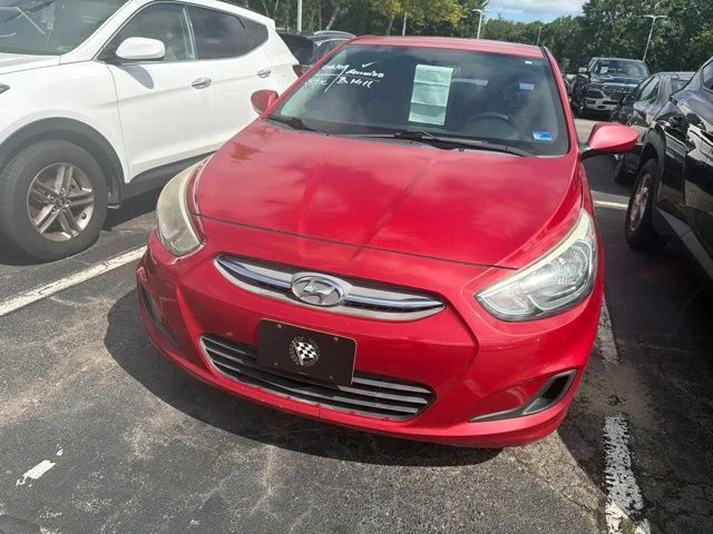 Used 2016 Boston Red Metallic Hyundai SE image 3