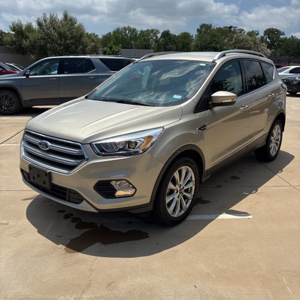 2017 Ford Escape Titanium's photo
