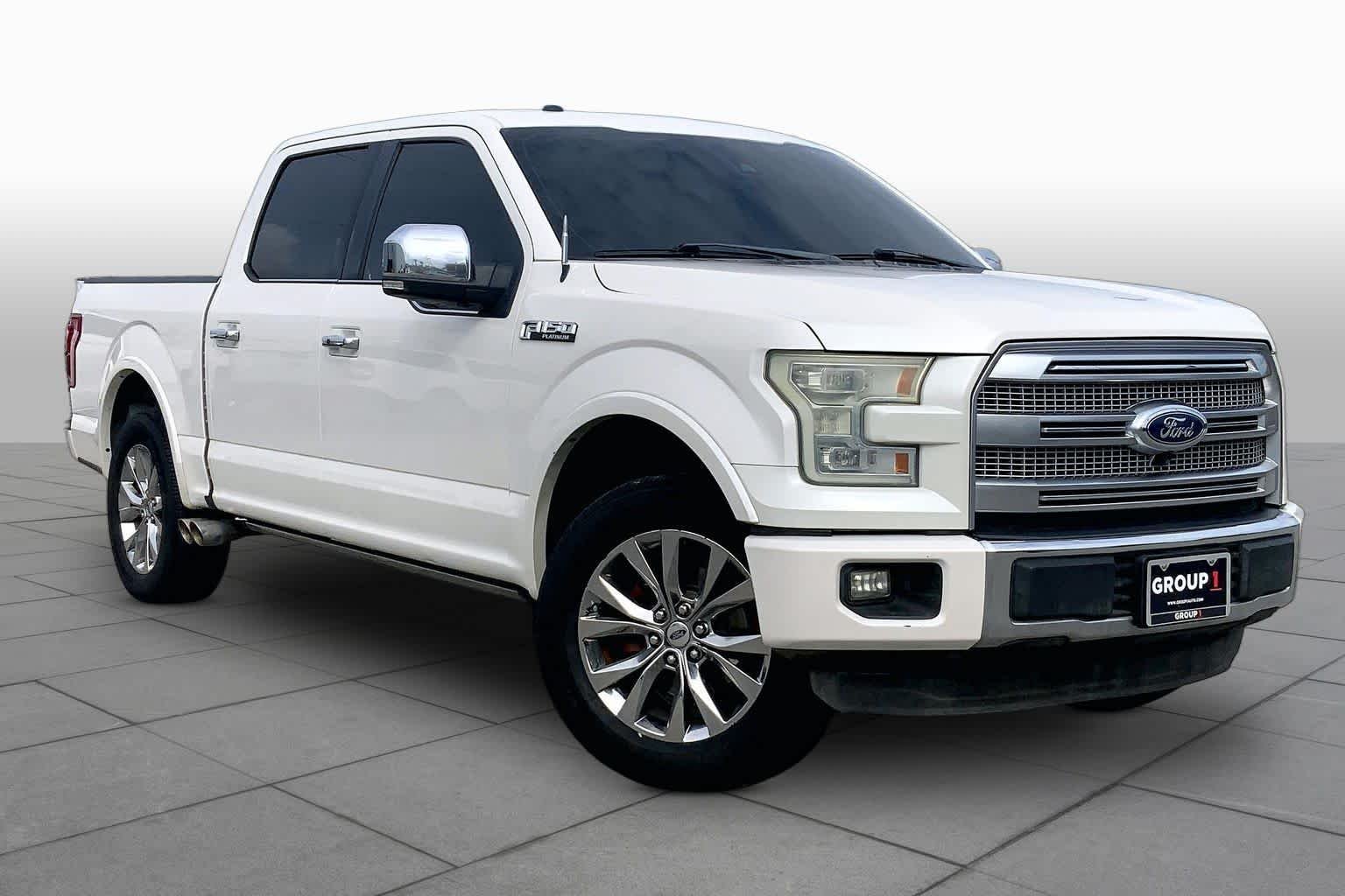 Used 2015 White Platinum Metallic Tri-Coat Ford Platinum image 2