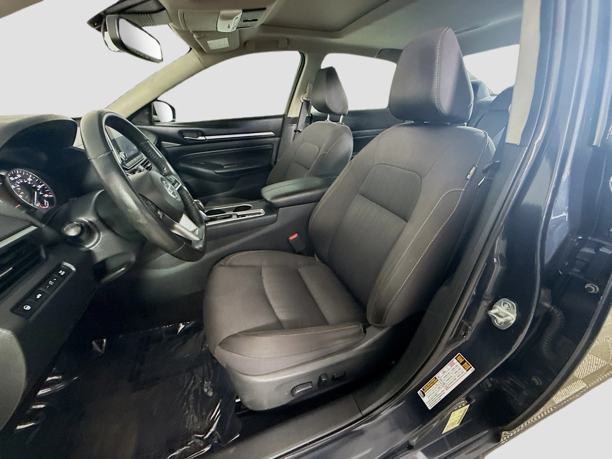 Used 2020 Storm Blue Metallic Nissan 2.5 SV image 18