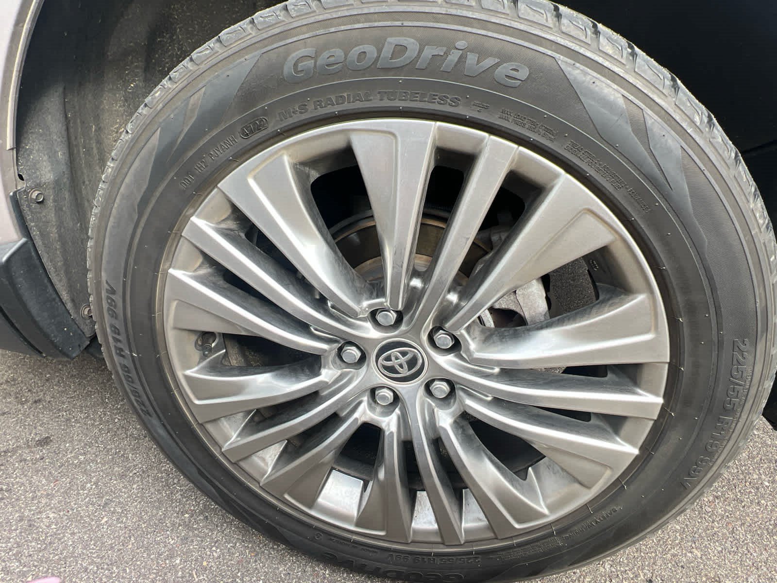 Certified Used 2022 Titanium Glow Toyota Limited image 7