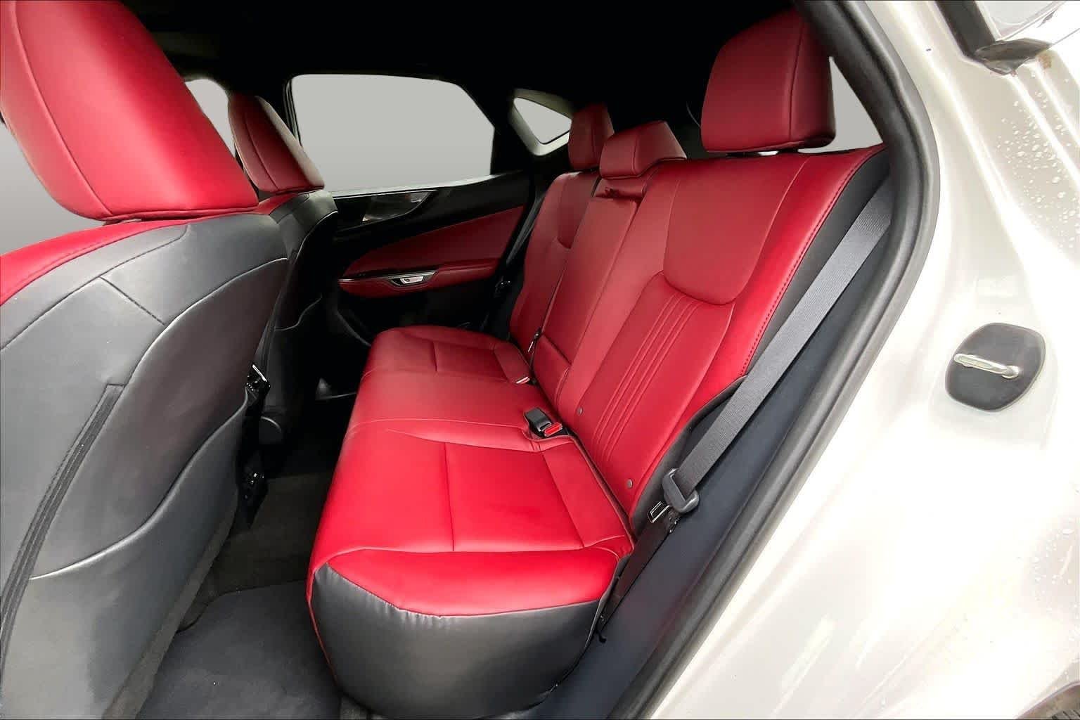 Used 2024 Eminent White Pearl Lexus Premium image 20