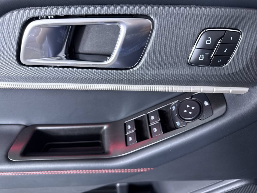 New 2027 Carbonized Gray Metallic Ford ST-Line image 14