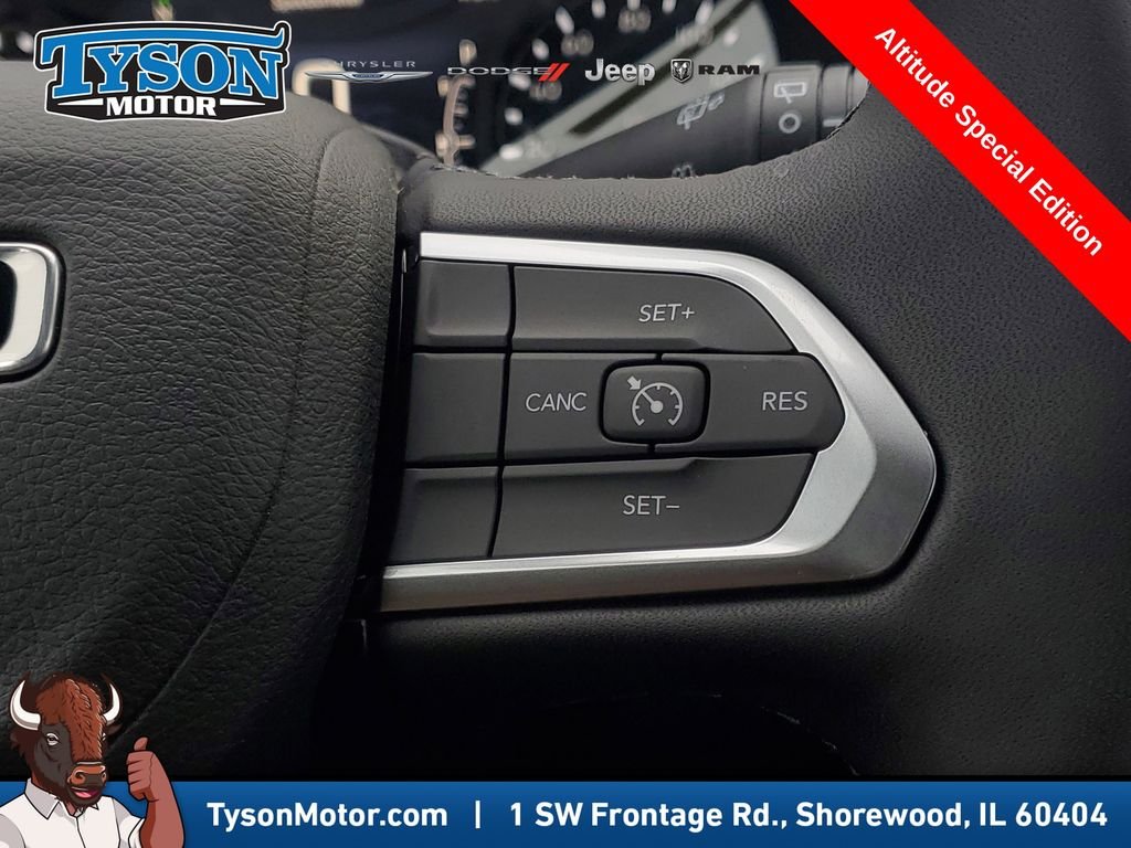 New 2026 Hydro Blue Pearlcoat Jeep Latitude image 23