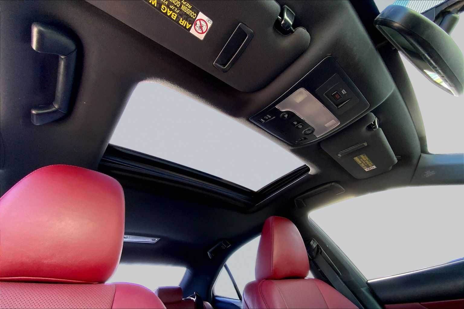 Used 2014 Ultra White Lexus  image 13