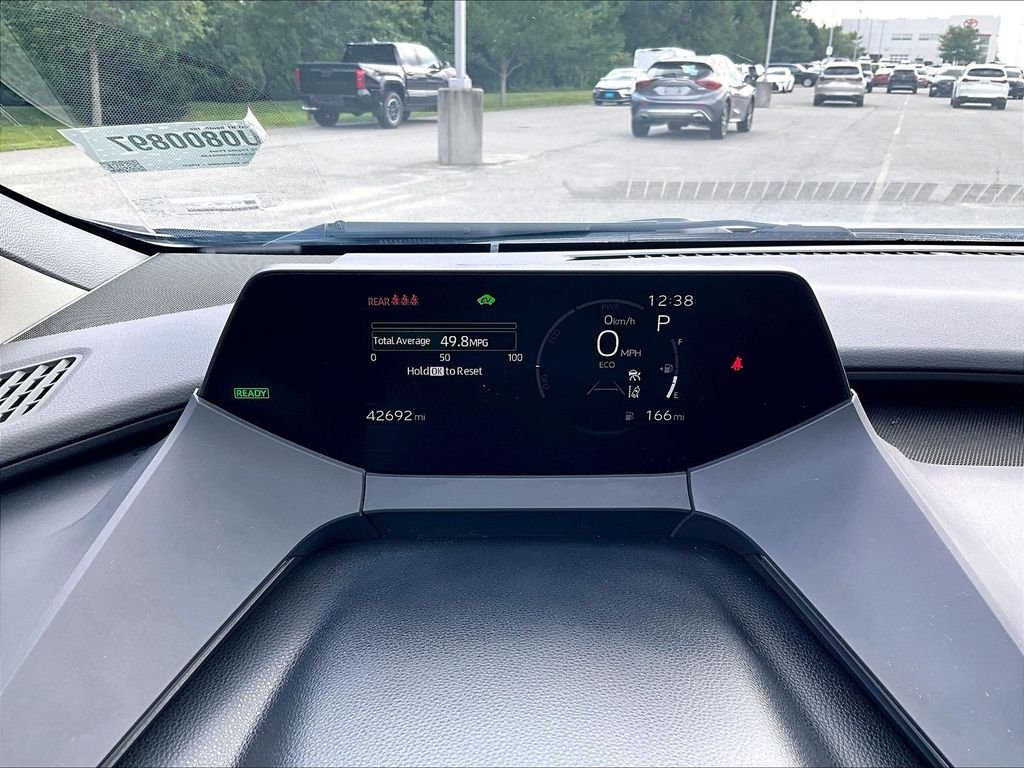 Used 2023  Toyota LE image 25