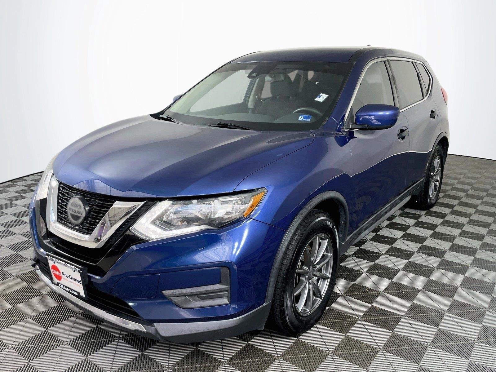 Used 2020 Caspian Blue Metallic Nissan S image 3