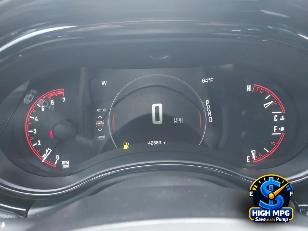 Used 2025 White/off-white Dodge R/T Plus image 27
