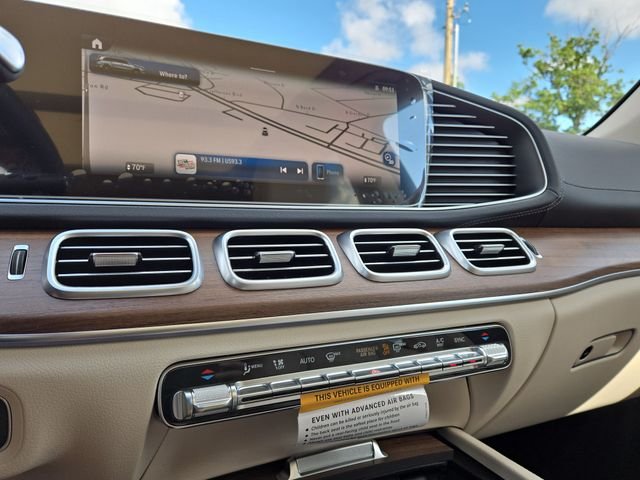 New 2026 Polar White Mercedes-Benz GLS450 image 12