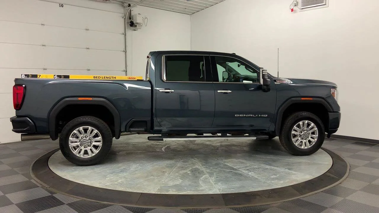 Used 2020 DARK SKY METALLIC GMC Denali image 8