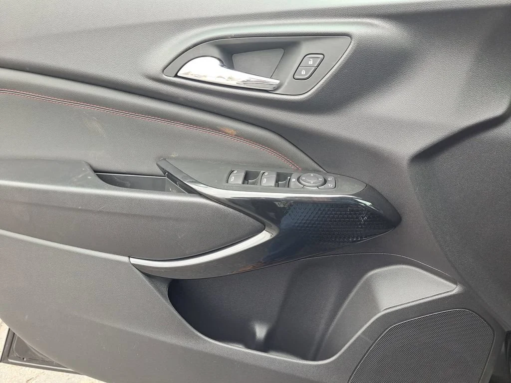 2026 Chevrolet Trax RS - Photo 16